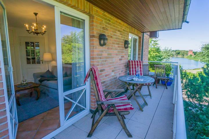 Ganze Wohnung, Ferienwohnung am Dorfteich für bis zu 2 Personen mit Balkon. in Wenningstedt, Sylt
