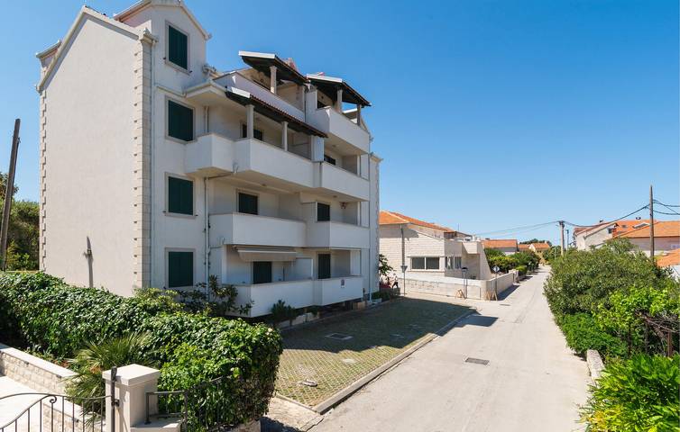 Apartamento de vacaciones para 4 personas, con jardín y terraza - 1