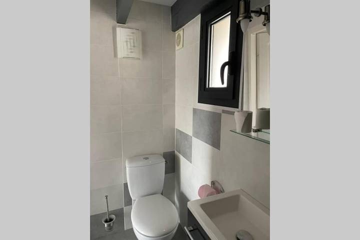 Gîte pour 3 personnes, avec terrasse et jacuzzi à Junas - 2