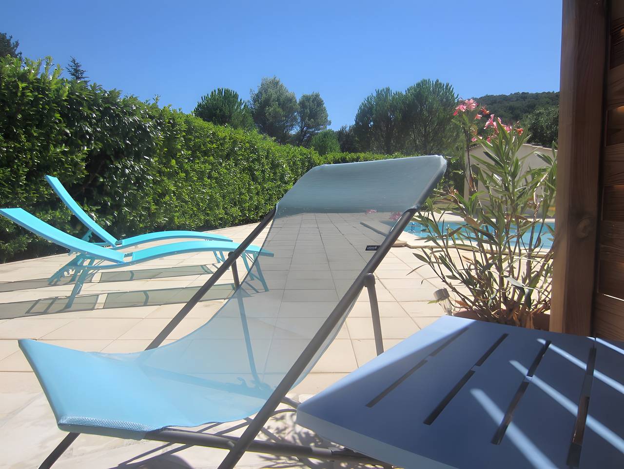 Chambre d’hôtes « Balnéo Spa Cœur À Cœur » avec piscine privée, Wi-Fi et climatisation in Carsan, Région de Nîmes
