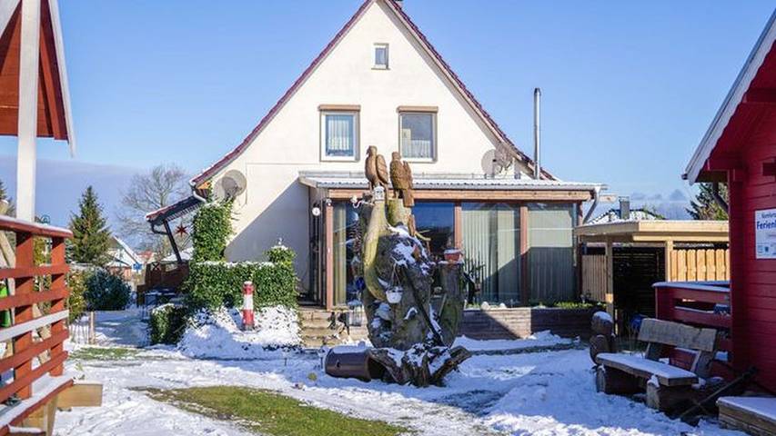 Ferienwohnung für 4 Personen, mit Garten und Seeblick in Freest