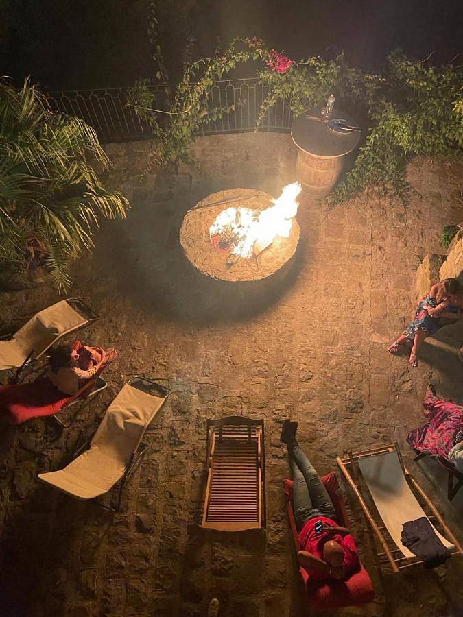Villa per 11 persone, con Balcone e Terrazza nonché Giardino e Panorama a Santo Stefano di Camastra
