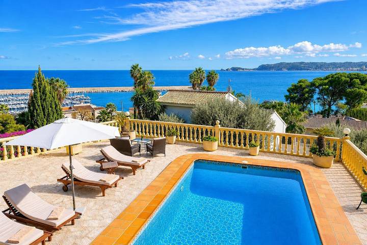 Villa voor 4 personen, with Uitzicht op zee and Tuin as well as Zwembad in Jávea