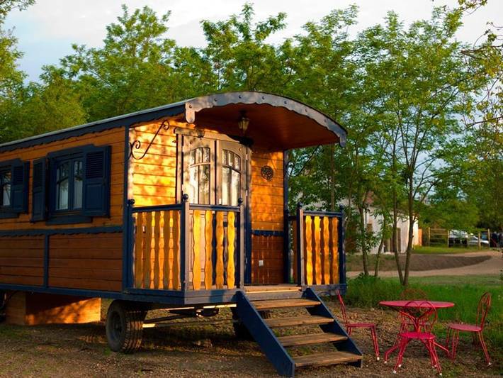 Camping voor 5 personen, met Sauna in Allier