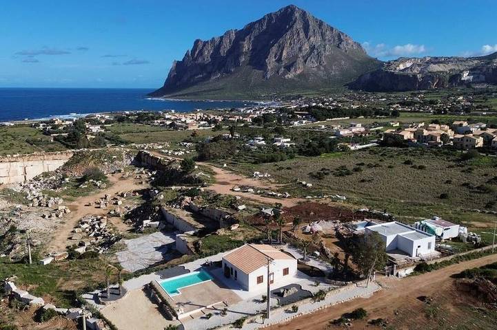 Villa pour 7 personnes, avec terrasse et jardin - 1