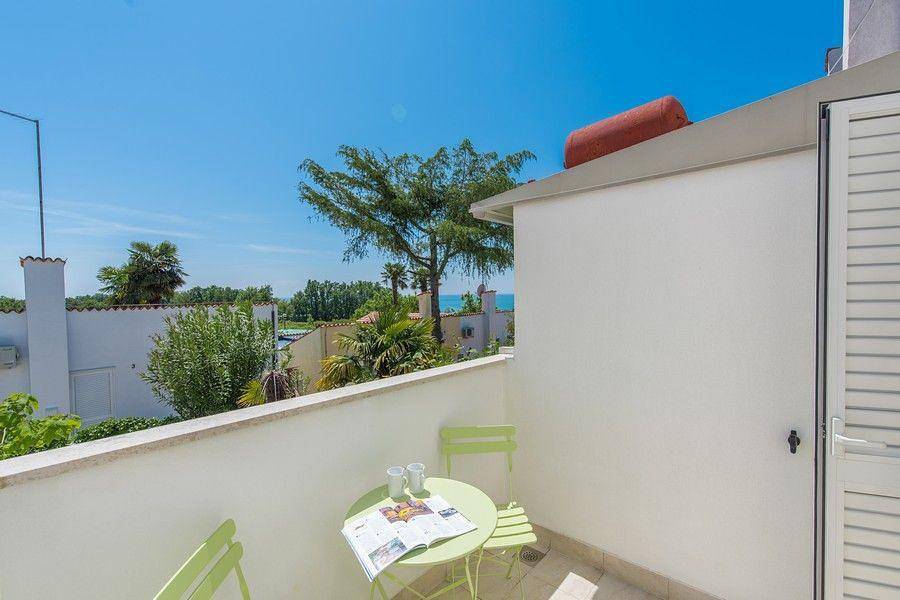 Ferienhaus mit Blick auf das Wasser in Dajla, Umag und Umgebung