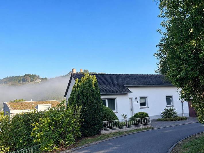 Ferienwohnung für 4 Personen, mit Terrasse und Garten sowie Sauna und Ausblick in Pelm