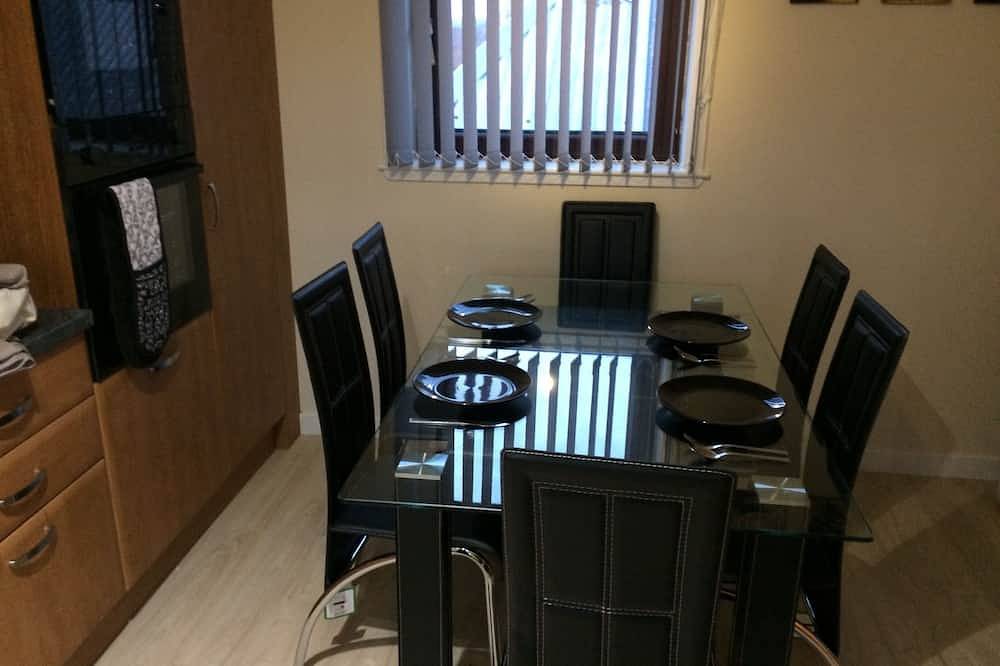 Freistehendes 3 Schlafzimmer Cottage 30 Minuten zu Fuß ins Stadtzentrum von Stornoway in Lewis and Harris, Äußere Hebriden