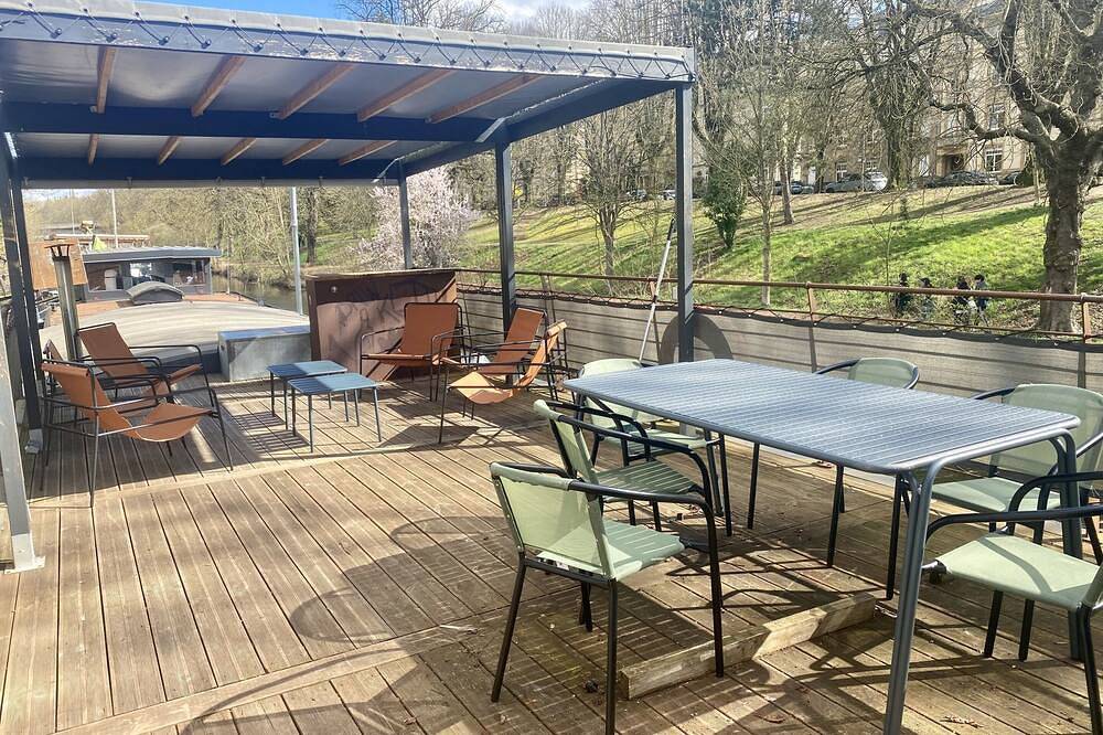 Hausboot-Apartment-Ensuite-Blick auf den Kanal in Metz, Metz Region