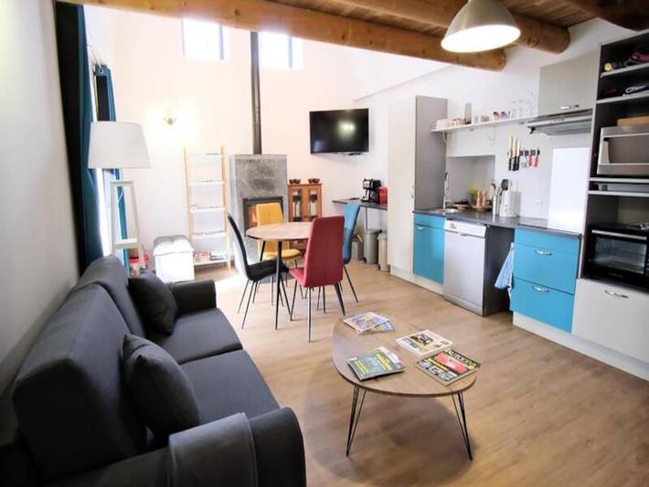 Gîte pour 4 personnes, avec terrasse ainsi que jardin et piscine, adapté aux familles à Chanac - 3