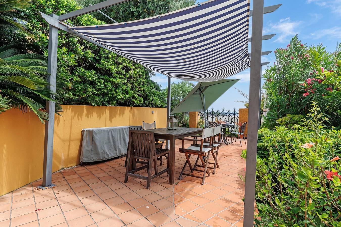 Appartement entier, Rooftop Azur With Sea View in Cap-d'Ail, Côte méditerranéenne (France)