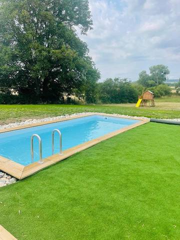 Gîte pour 9 personnes, avec jardin ainsi que vue et piscine à Bligny-lès-Beaune