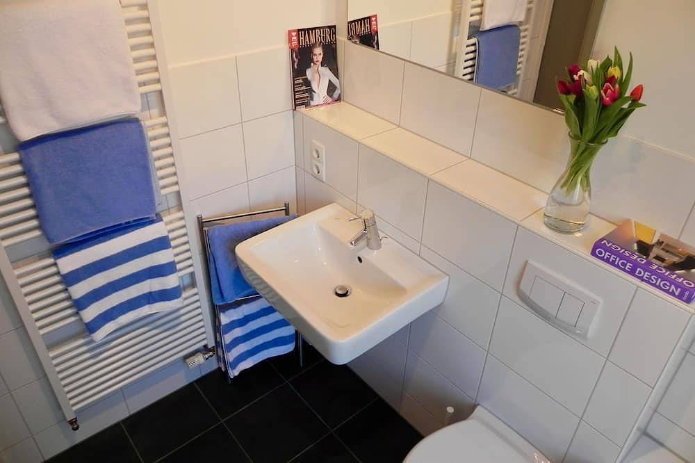 Ganze Wohnung, 2 Zimmer-Apartment \"Möttelin\" inkl. Wlan, Balkon, (Garage optional) in Ravensburg, Region Bodensee-Oberschwaben