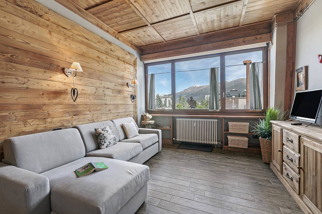 Entire apartment, Studio Charming Sportinia in Sauze d'Oulx, Via Lattea