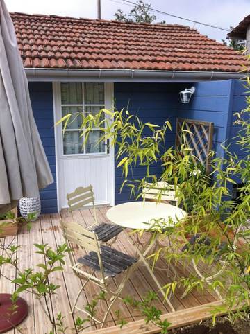 Chambre d’hôte pour 2 personnes, avec jardin ainsi que vue et piscine dans Meurthe-et-Moselle