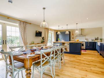 Holiday Rental for 8 People in Cheddar, Somerset, Photo 3
