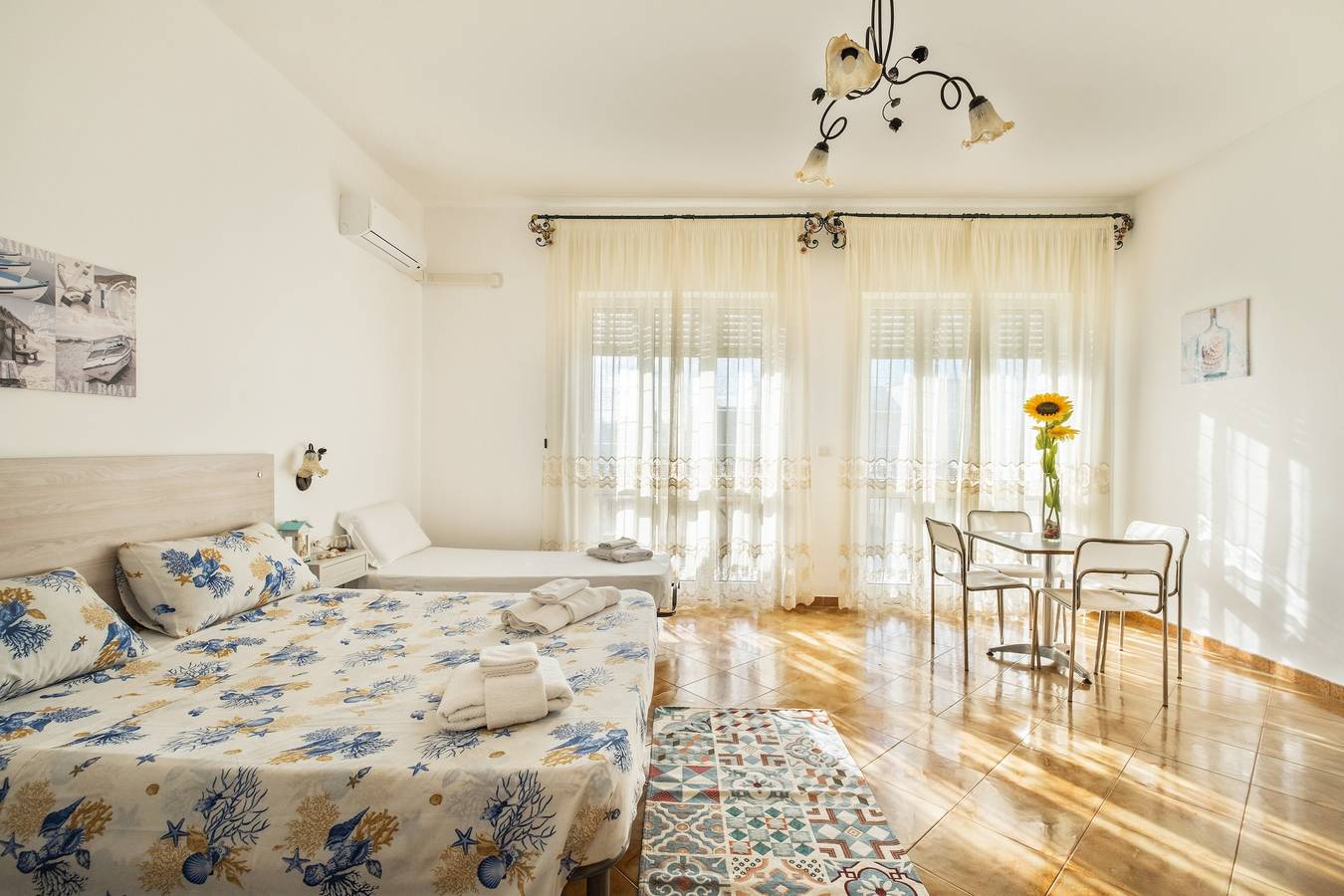 Holiday Home 'Abissi Luxury Room Controvento' with Sea View, Wi-Fi and Air Conditioning in Porto Cesareo, Gulf of Taranto