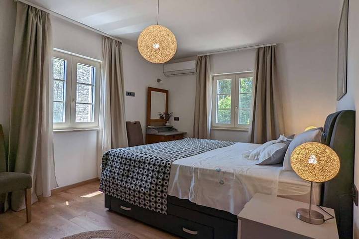 Neues Ferienhaus für 6 Personen in Krnica-Rakalj - nur 2,5 km vom Meer entfernt in Marčana, Südküste Istrien