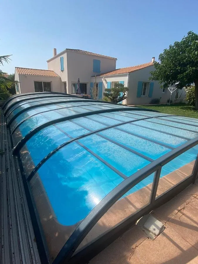 Chalet para 6 personas, con terraza y jardín además de piscina y vistas - 1