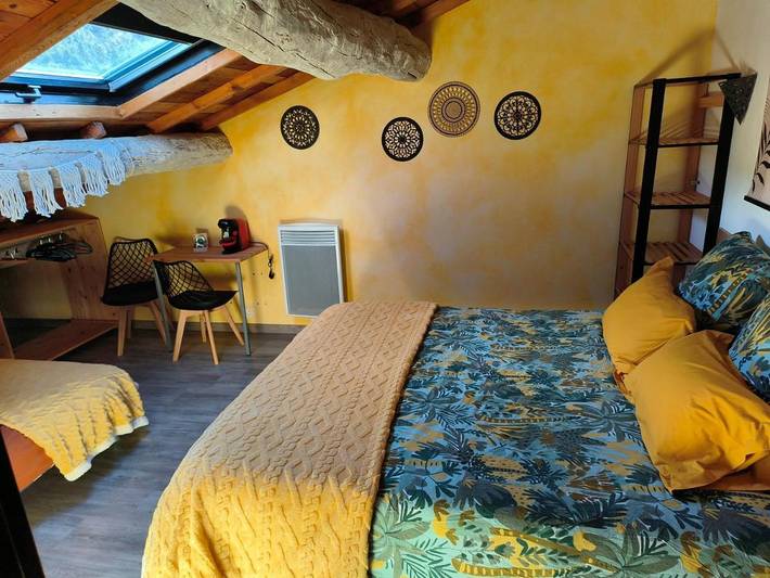 Chambre d’hôte pour 3 personnes, avec jardin ainsi que piscine et jacuzzi dans les Alpes-de-Haute-Provence - 3