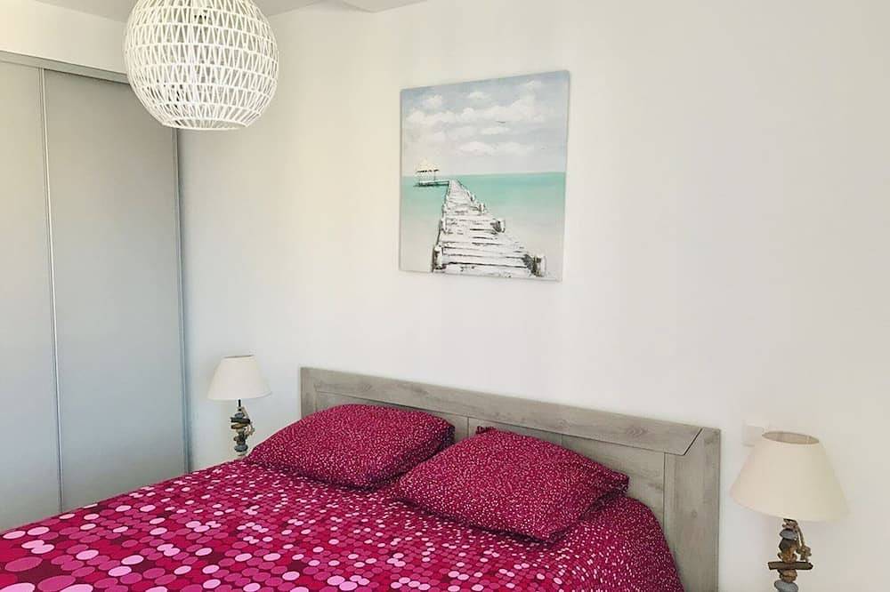 Appartamento intero, Charming 2Br Apartment with Terraces, Ac, Parking, Near Beach – Sleeps 5 in Algajola, Calvi e dintorni