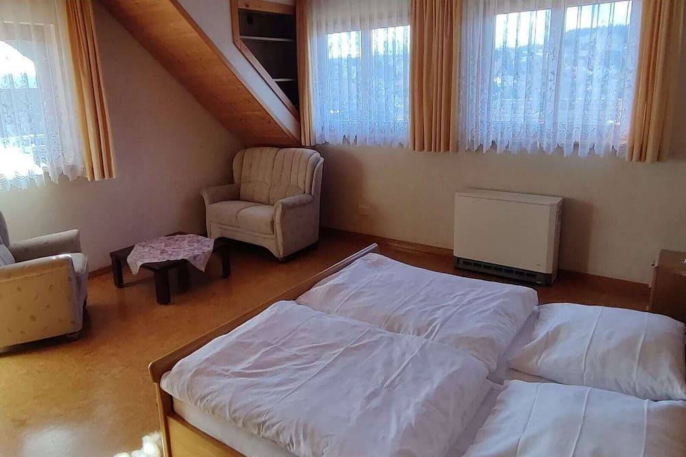 Ganze Wohnung, Ferienwohnung Marianne in Neuweiler in Neuweiler, Nordschwarzwald