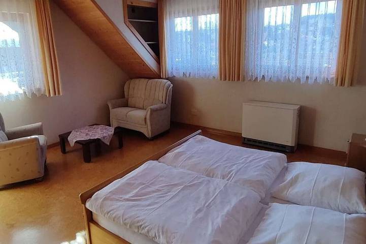 Ganze Wohnung, Ferienwohnung Marianne in Neuweiler in Neuweiler, Nordschwarzwald
