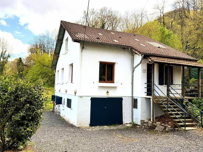 Location de vacances pour 6 personnes, avec Jacuzzi ainsi que Jardin et Vue dans Mauléon-Barousse