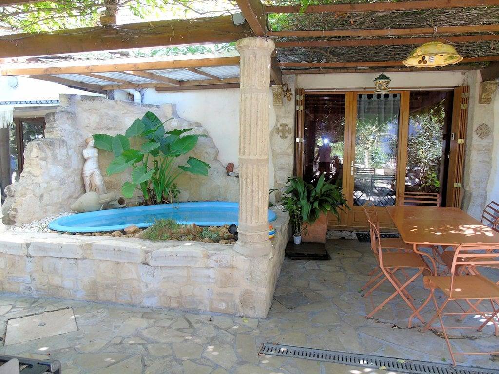 Chambres d'hôtes Bou Martine - Chambre 2 in Bages (Aude), Côte d'Améthyste