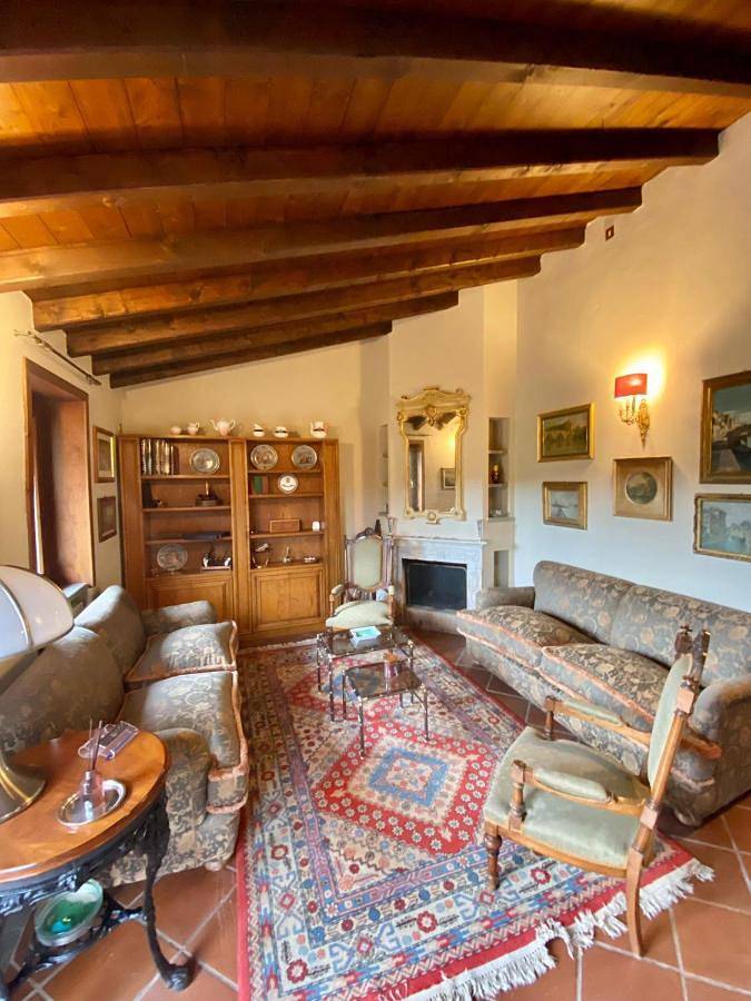 Appartamento intero, Two-Bedroom Apartment in Castel Gandolfo, Castelli Romani