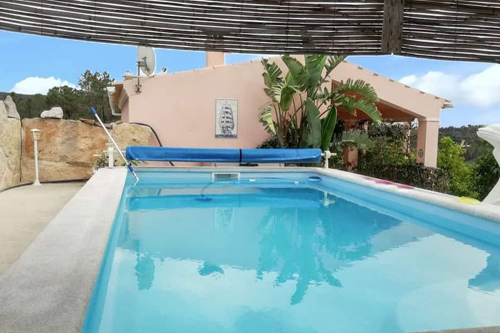 Location de vacances pour 4 personnes, avec jardin dans Alte