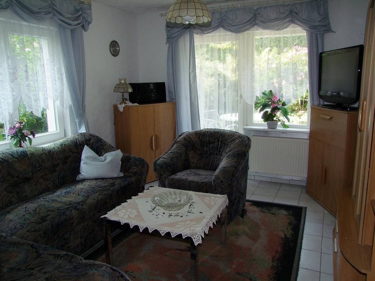 Ganze Ferienwohnung, Erdgeschoss-Appartement/Fewo, Bad, Wc in Überlingen, Region Bodensee-Oberschwaben