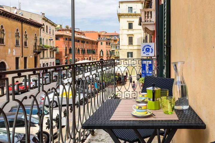 Ferienwohnung für 4 Personen, mit Balkon/Terrasse in Verona - 2