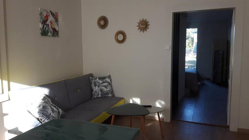 Location de vacances pour 2 personnes, avec jardin à Pont-de-Poitte - 2