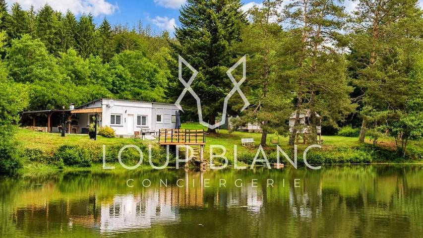 Location de vacances pour 3 personnes, avec Terrasse et Jardin ainsi que Vue et Vue sur le lac dans Frahier-et-Chatebier