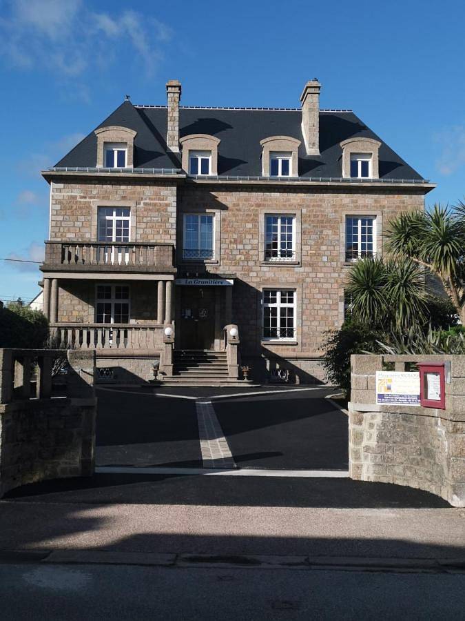 Hôtel pour 2 personnes, avec jardin et terrasse à Saint-Vaast-la-Hougue - 3