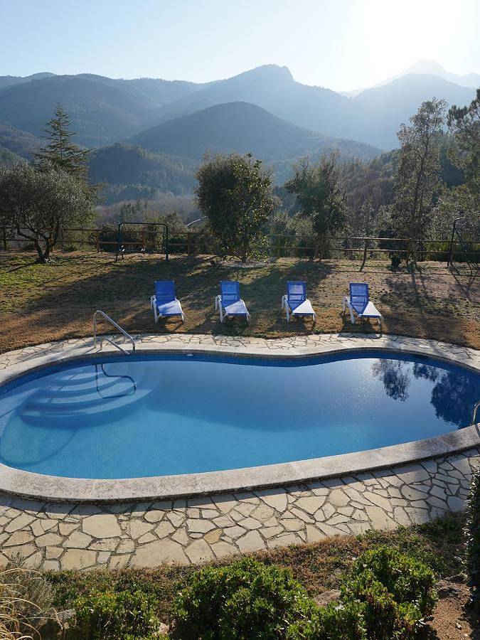 Casa rural para 14 personas, con Balcón y Jacuzzi además de Terraza y Jardín en Arbucias - 4