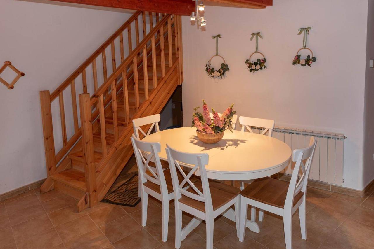 Apartamento entero, Three-Bedroom Apartment in Tramacastilla de Tena, Pirineo Aragonés