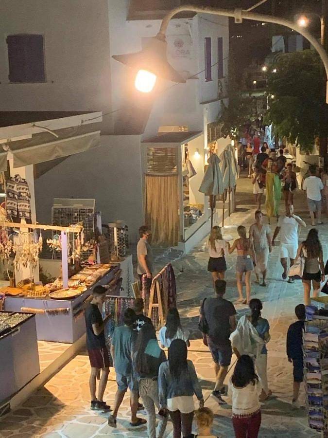 Omma, Main Street suite in Antiparos Ville, Antiparos