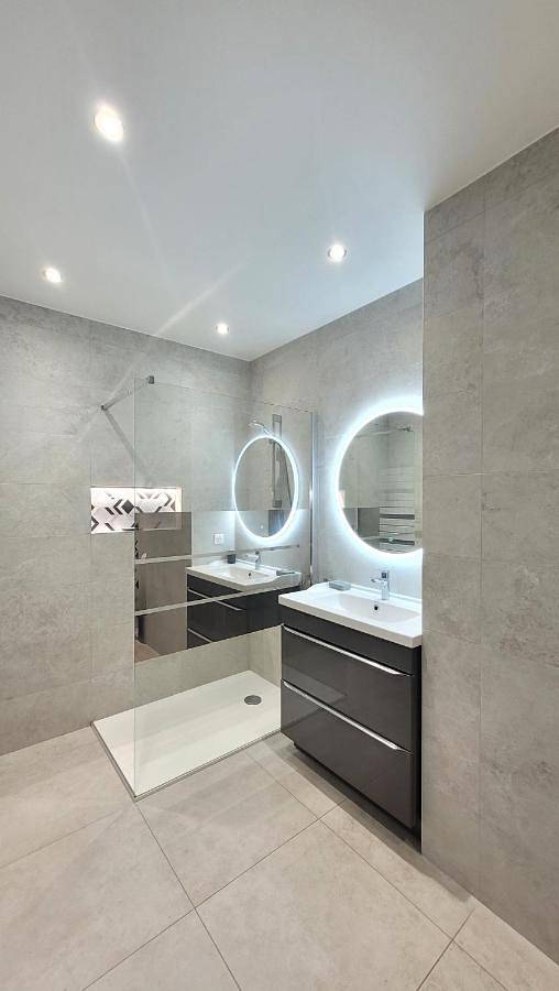 Gîte pour 2 personnes, avec terrasse et vue dans Port De La Pointe Croisette - 3