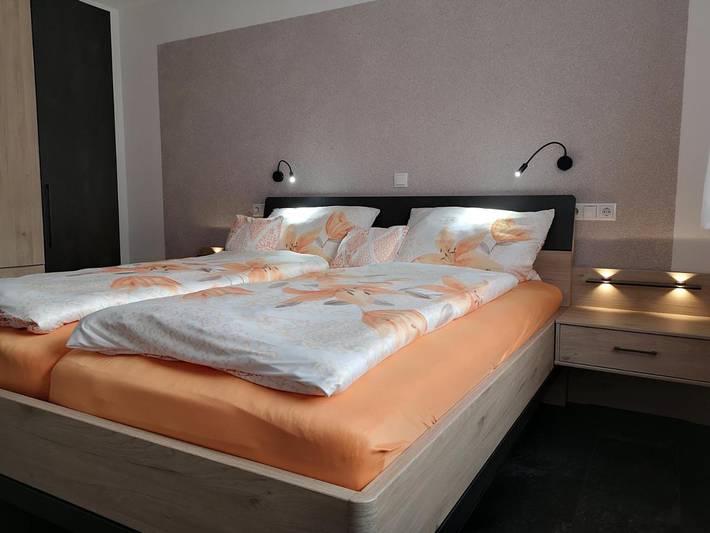 Ferienwohnung für 2 Personen, mit Terrasse und Garten in Lierschied