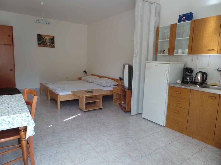 Studio für 2 Personen, mit Garten in Kvarner Bucht