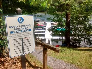 Log Cabin for 12 Guests in Deep Creek Lake, Garrett County, Picture 2