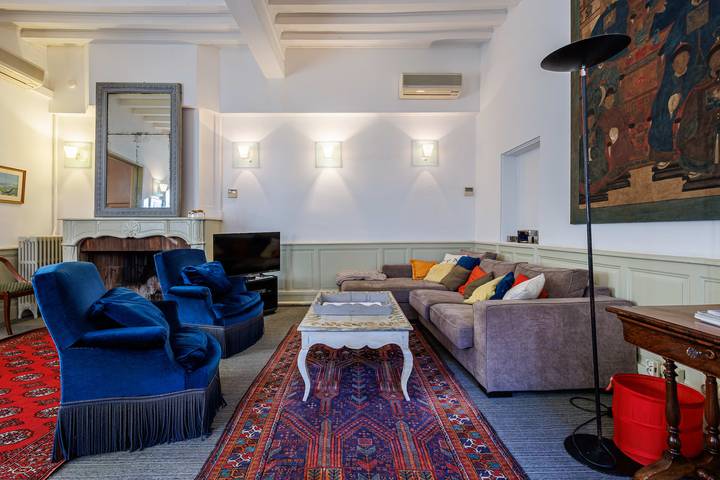 Gîte pour 6 personnes, avec Jardin dans Palais des Papes