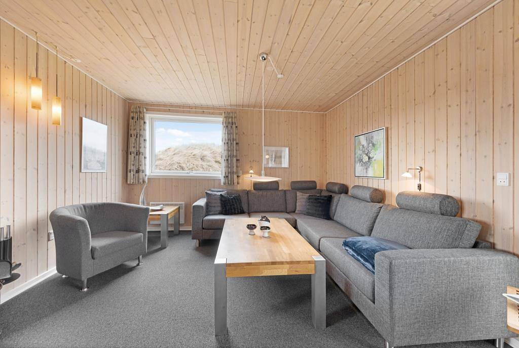 Cosy holiday home with sauna and wood-burning stove in Henne, Varde Region