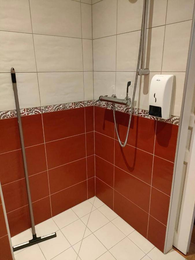 Location de vacances pour 2 personnes, avec vue et jardin, adapté aux familles à Châteauneuf-sur-Loire - 3