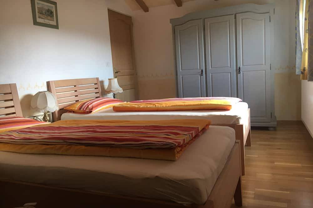 Schönes mediterranes Ferienhaus mit großem Garten, 8 km bis zum Meer. in Salles-d'Aude, Mittelmeerküste (Frankreich)