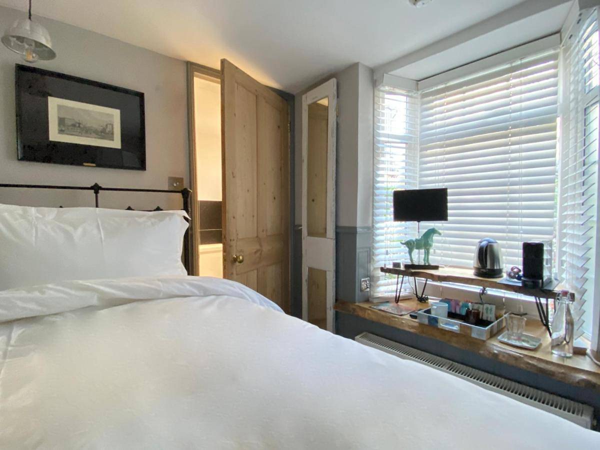 27 Brighton Guesthouse in Brighton, Sussex