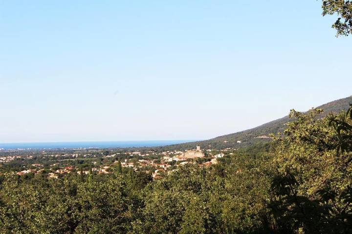 Appartement de vacances pour 2 personnes, avec vue ainsi que piscine et jardin