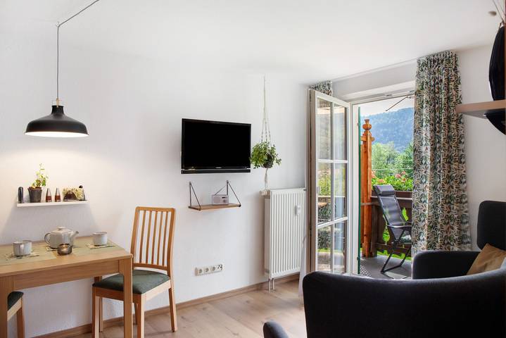 Appartement entier, Appartement 'Ferienwohnung Reschbergwies'n' avec vue sur les montagnes, balcon et Wi-Fi in Mühldörfl, Farchant